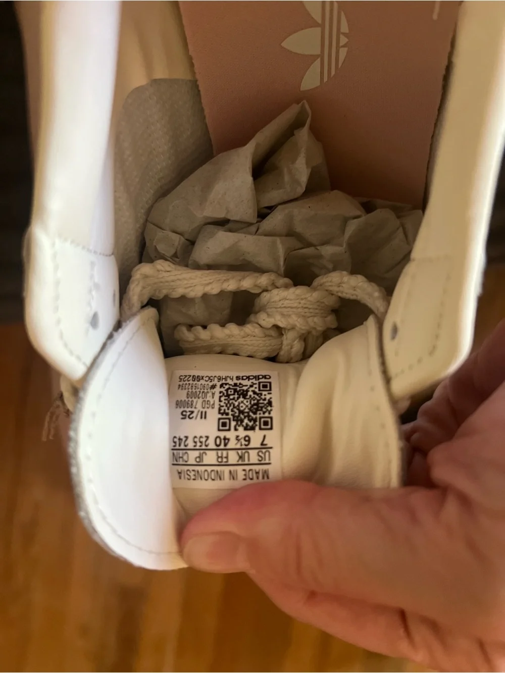 ADIDAS X LIBERTY LONDON COLLAB SAMBAE J UNISEX SIZE 7
